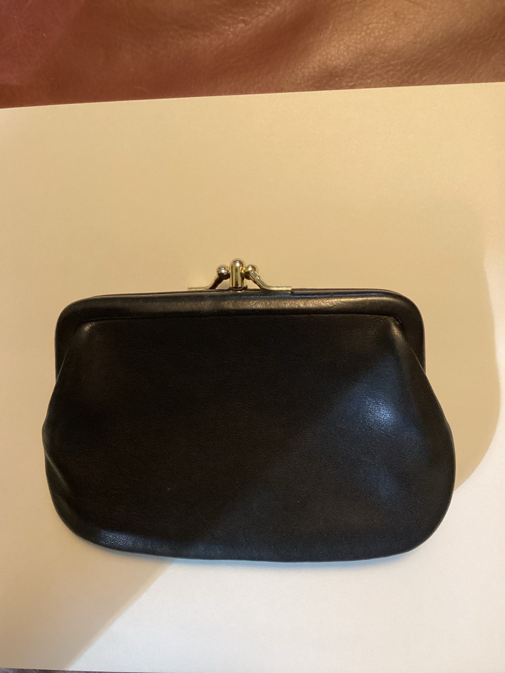 Vintage 1970’s Coach kiss-lock change purse wallet